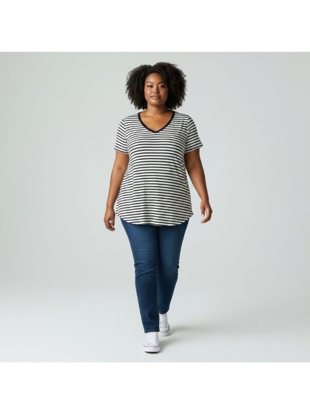 Torrid Womens Classic Fit Striped V-Neck Tee Size 3 Black & White Short Sleeve